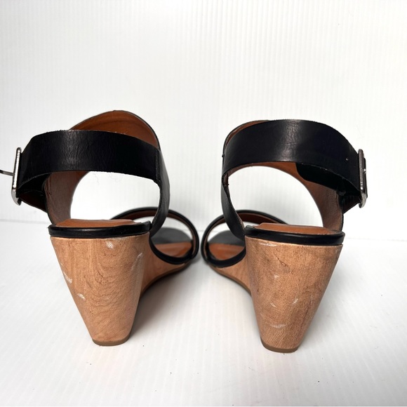 BC Born in California Wedge Sandles - Strappy, Aztec Print, Wooden Heel - Picture 3 of 9